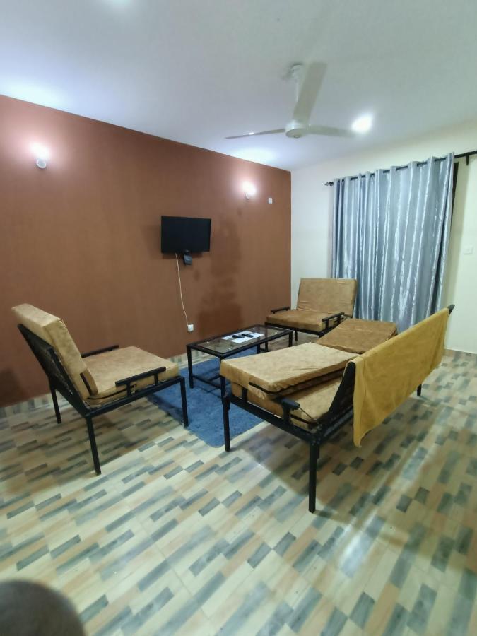1 Bedroom Fully Furnished Luxurious Apartment Voi Town Buitenkant foto
