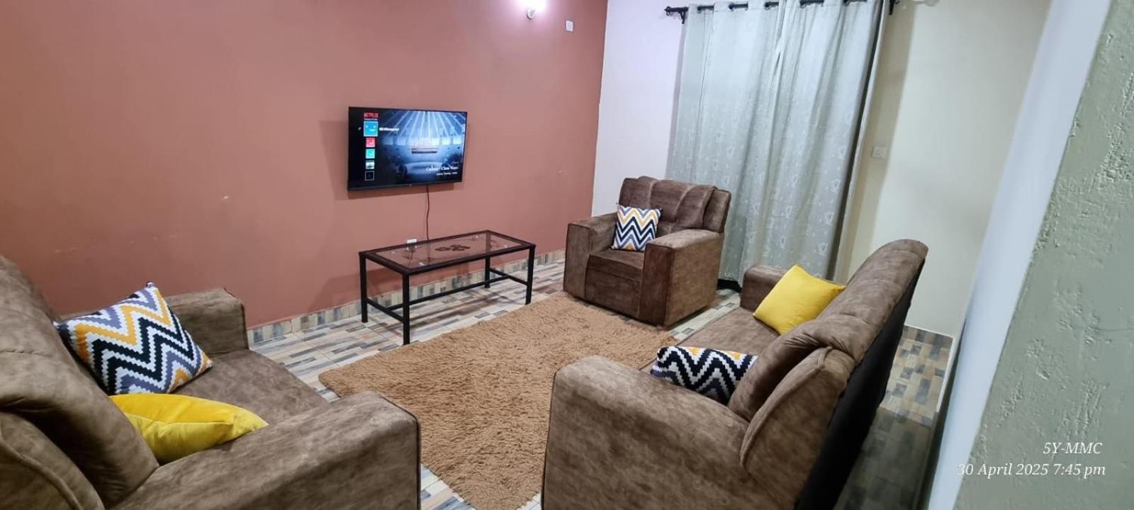1 Bedroom Fully Furnished Luxurious Apartment Voi Town Buitenkant foto