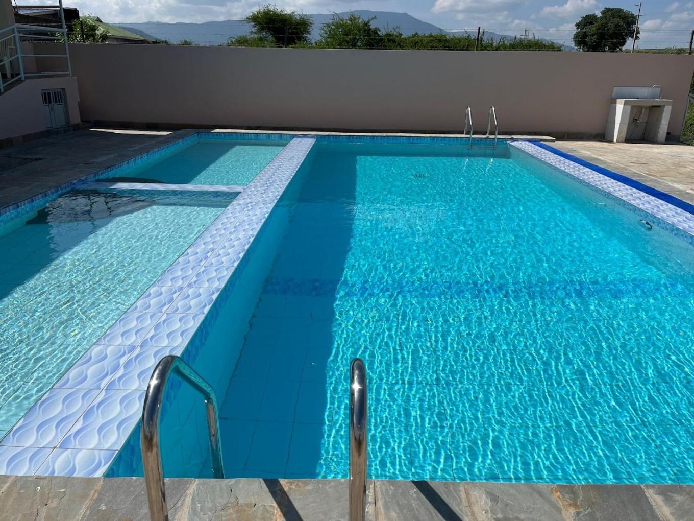 1 Bedroom Fully Furnished Luxurious Apartment Voi Town Buitenkant foto